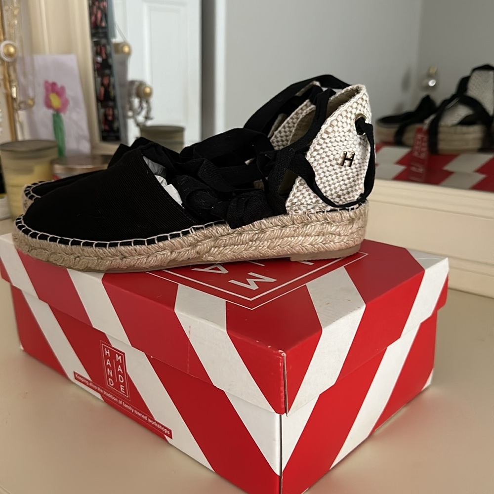 Handmade espadrilles (never worn) - Picture 3 of 3